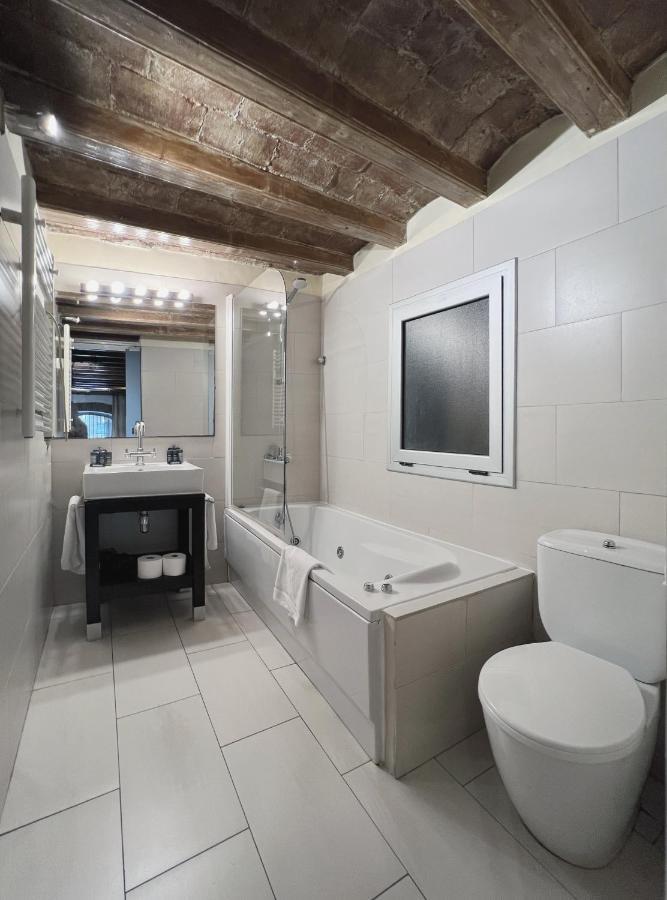 ברצלונה Stay U-Nique Apartments Placa Universitat מראה חיצוני תמונה